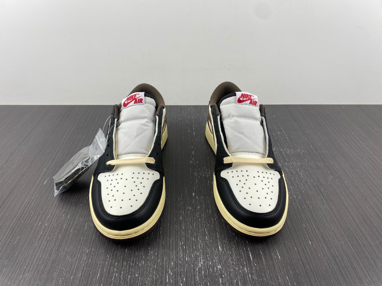 Air Jordan 1 Low CQ4277-105