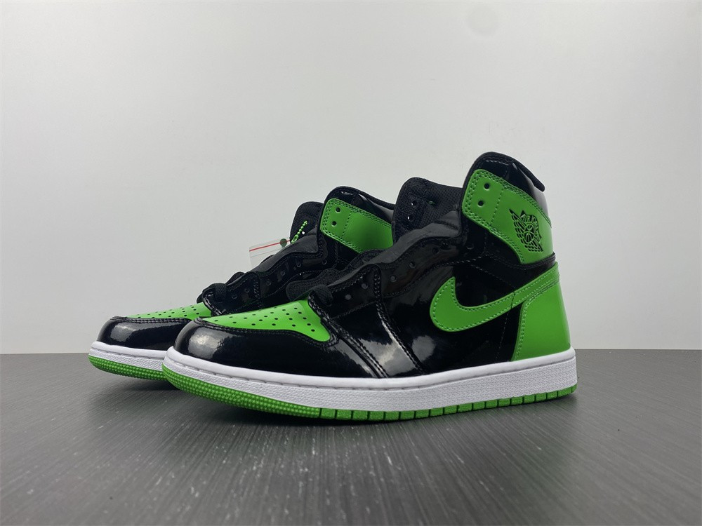 Air Jordan 1 High 555088-030-01