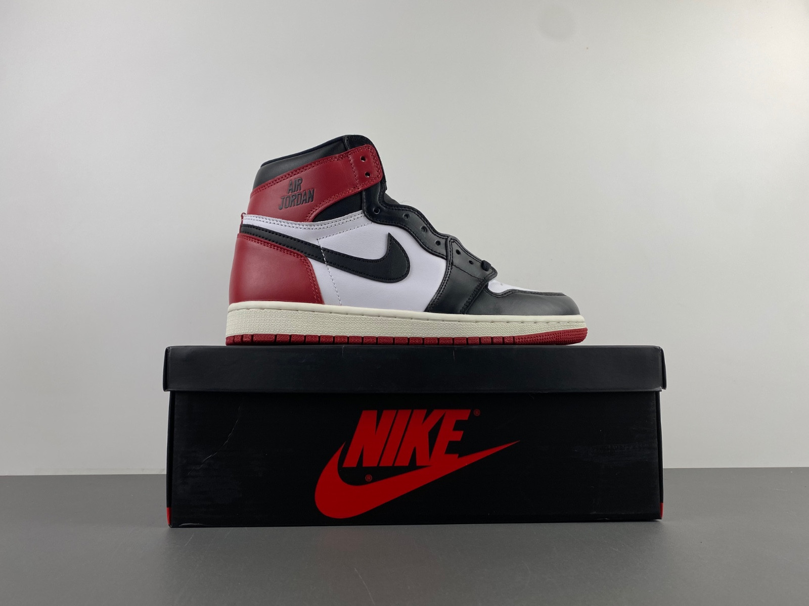 Air Jordan 1 High OG “Black Toe Reimagined” DZ5485-106