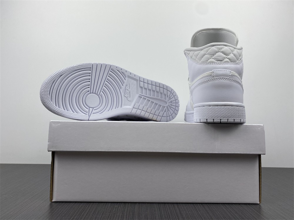 Air Jordan 1 Mid SE “White Quilted” DB6078-100