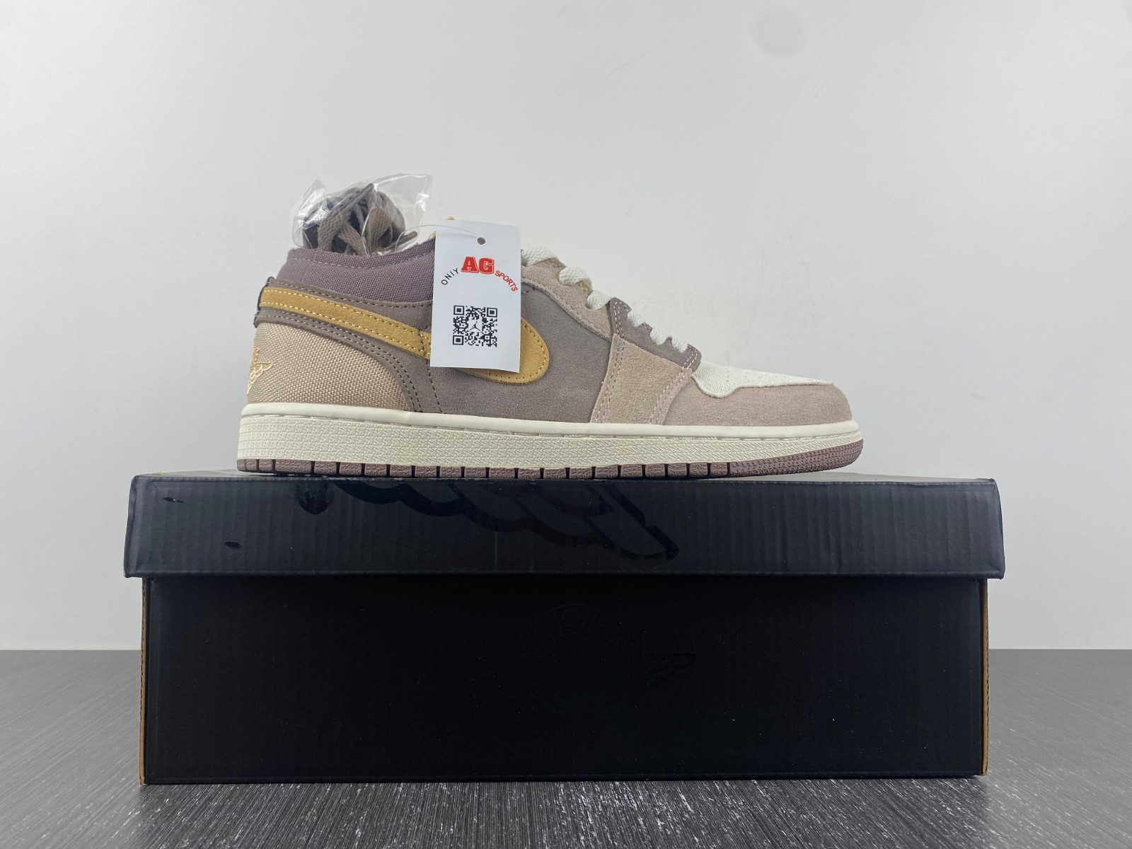 Air Jordan 1 Low SE Craft “Taupe Haze” DN1635-200