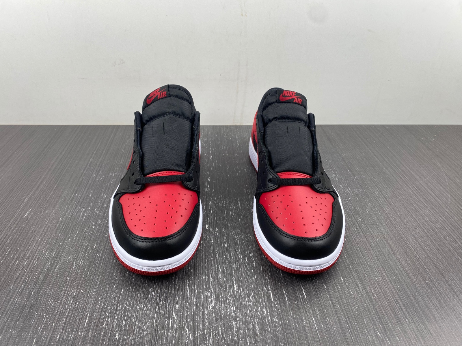 Air Jordan 1 Low OG “Bred” 705329-001