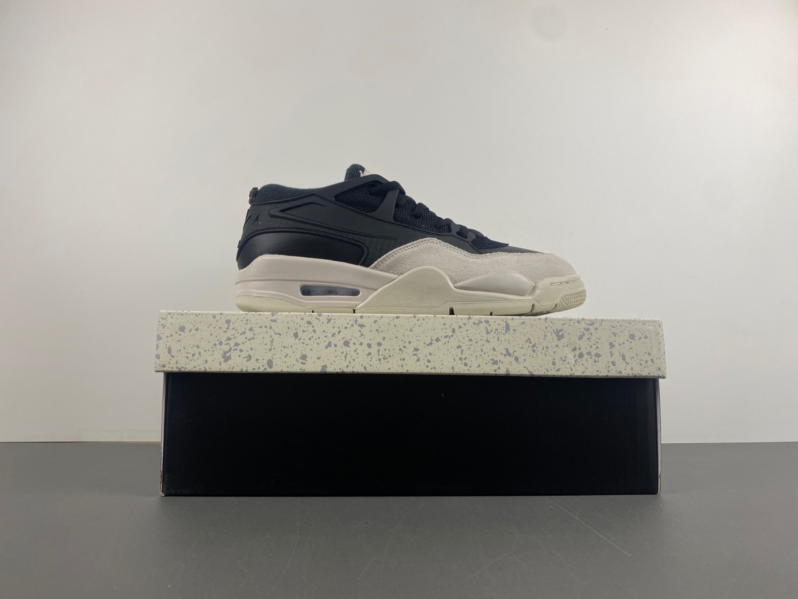 Air Jordan 4 RM FQ7939-001