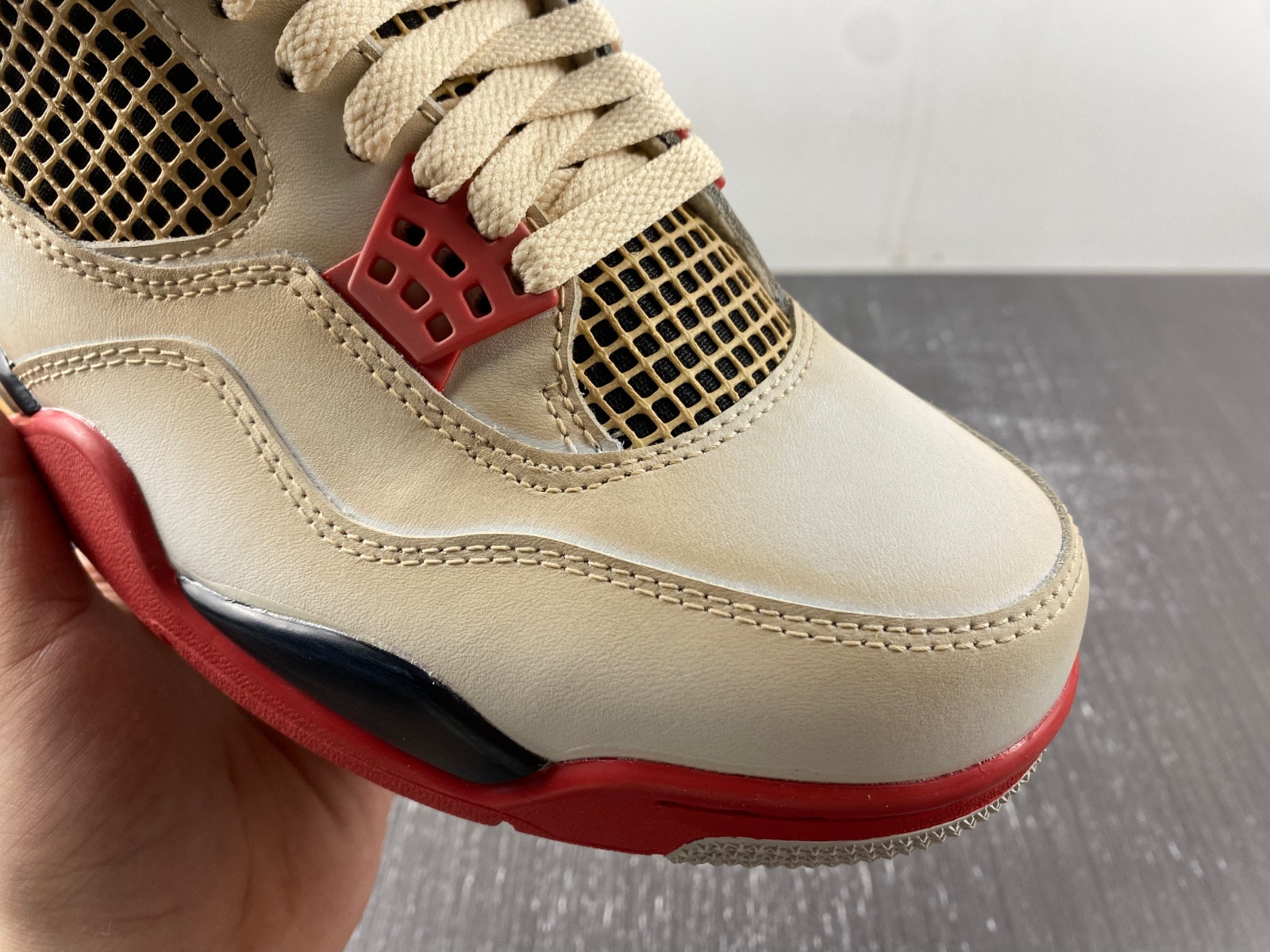 Air Jordan 4 AQ9129-105