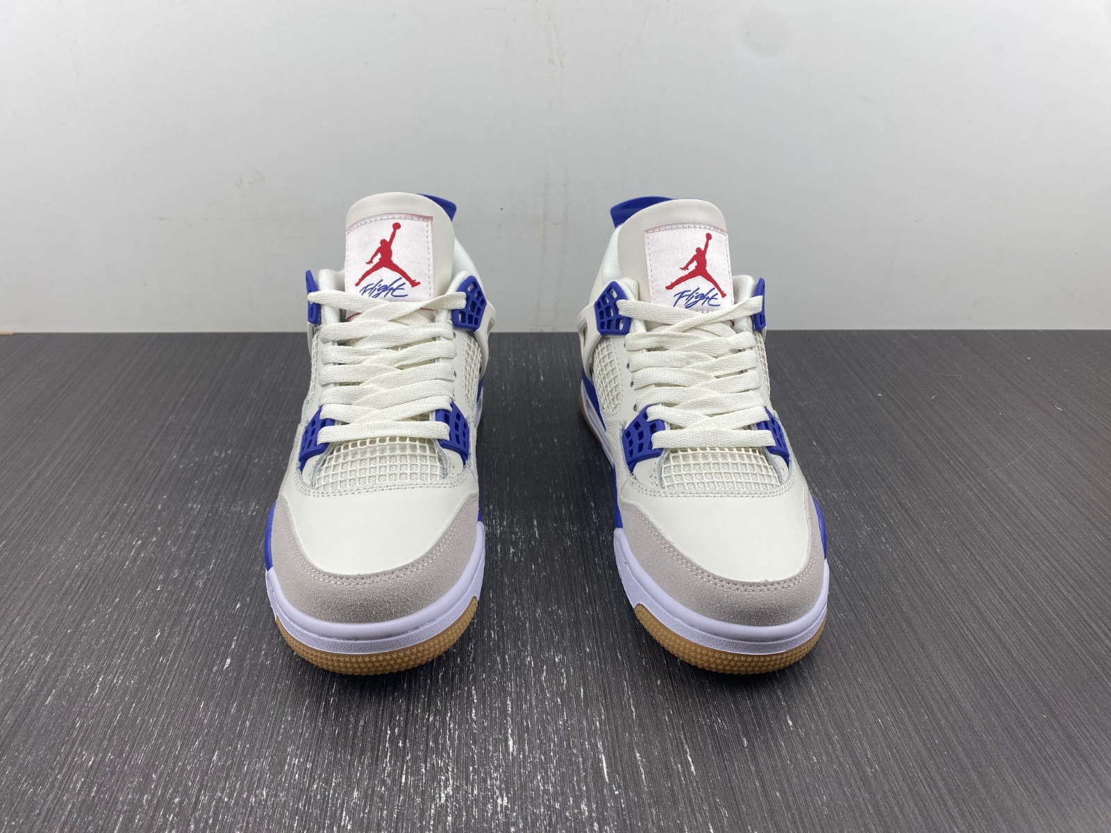 Air Jordan 4 DR5415-107
