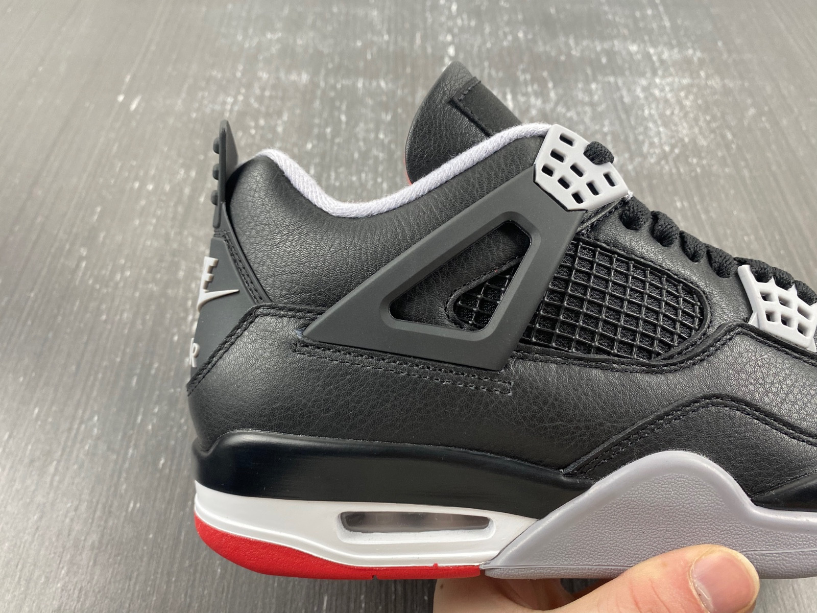 Air Jordan 4 “Bred Reimagined” FV5029-006