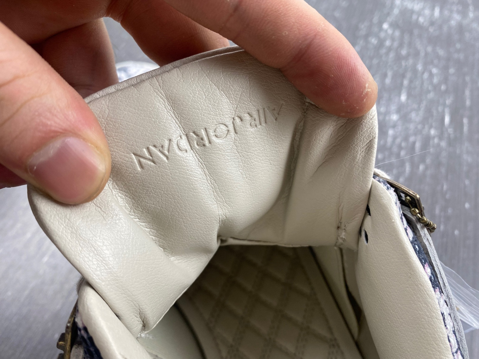 AIR JORDAN 4 RETRO PREMIUM "PINNACLE "SNAKESKIN" 819139-030