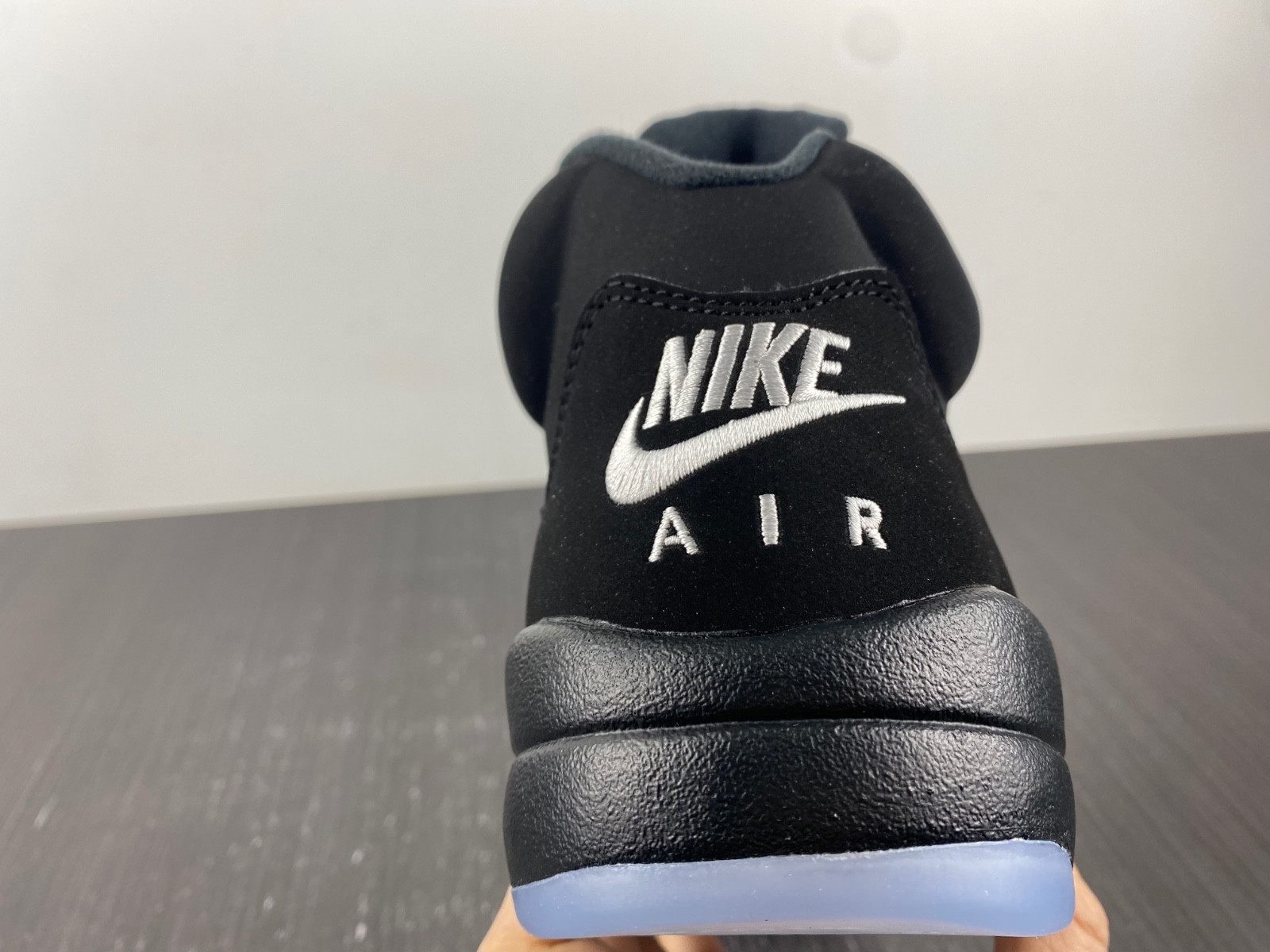 Jordan 5 Retro Black Metallic 845035-003