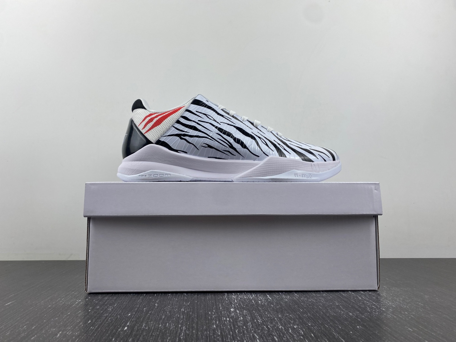 Nike Kobe 5 DB4796-556