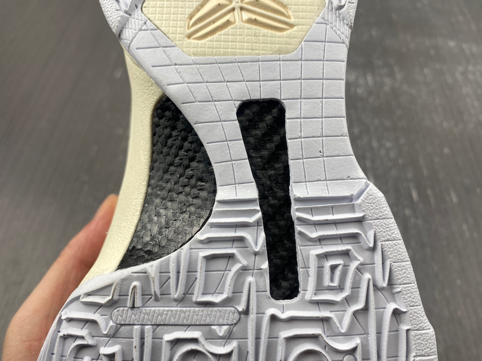 Nike Kobe 5 Protro  DB4796-101