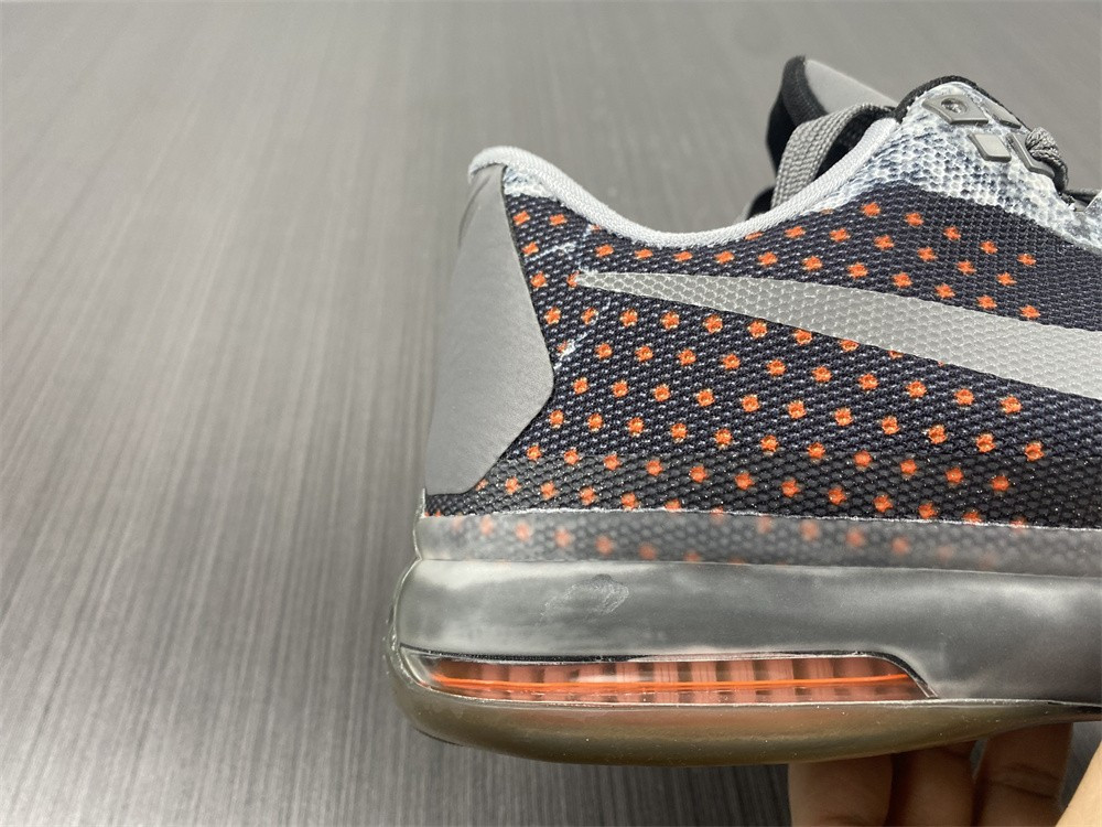 Nike Kobe 10 “Pain” 705317 808