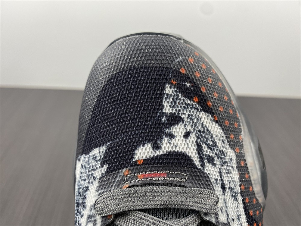 Nike Kobe 10 “Pain” 705317 808