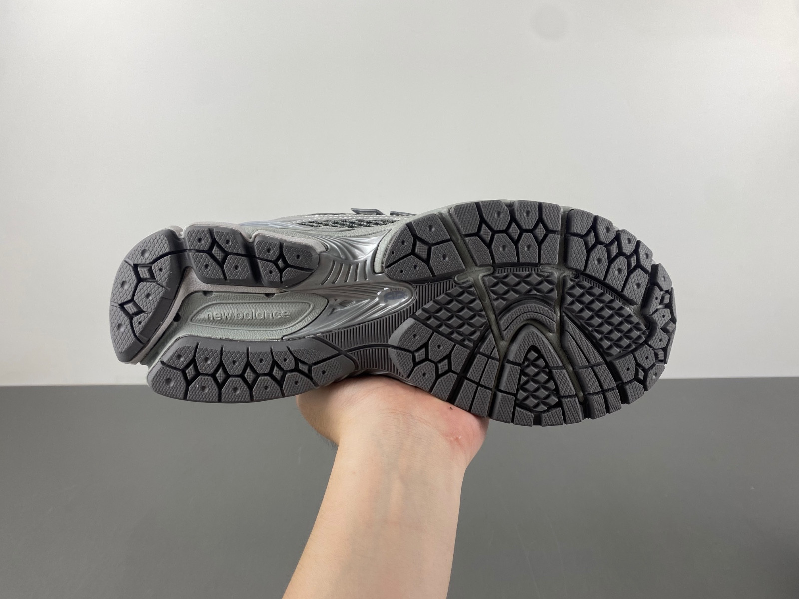 New Balance M1906REH