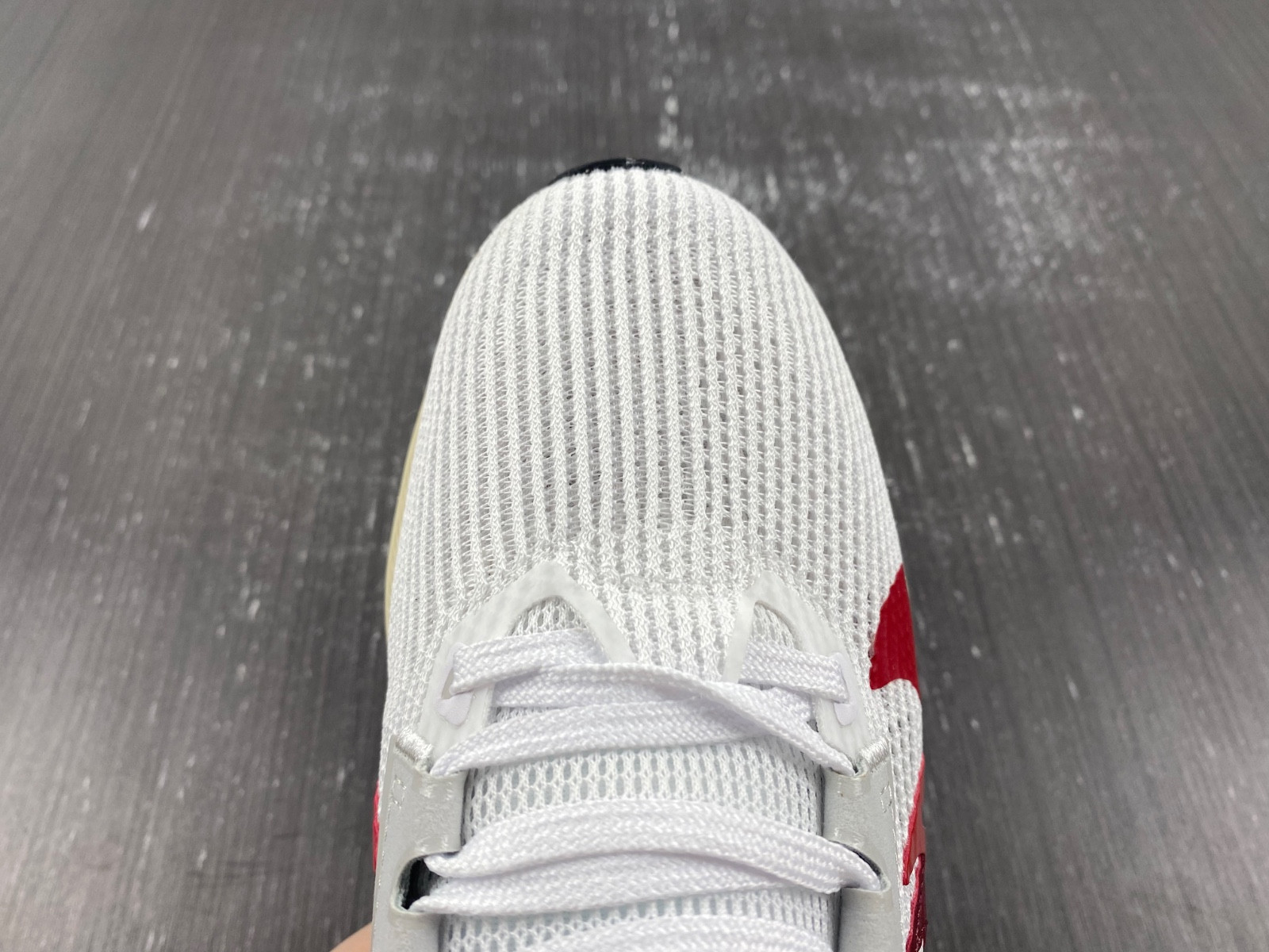 Nike Pegasus 40 Premium FB7703-100