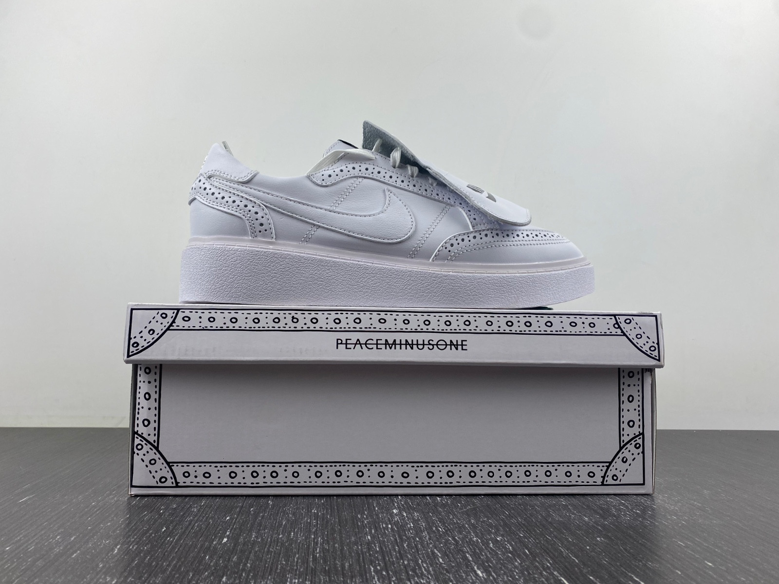 Peaceminusone x Nike Kwondo 1 DH2482-100