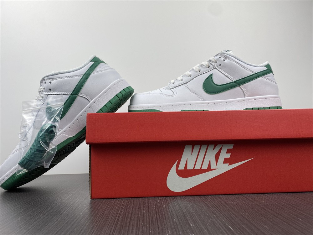 Nike Dunk Low WMNS “Green Noise” DD1503-112