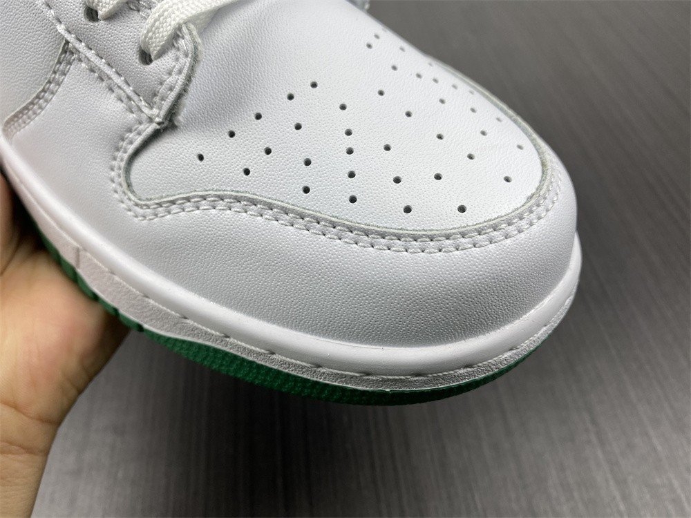 Nike Dunk Low WMNS “Green Noise” DD1503-112