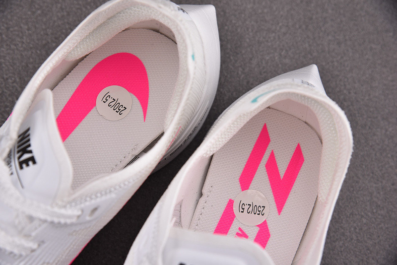 NK ZoomX Vaporfly Next% 2 CU4111-101