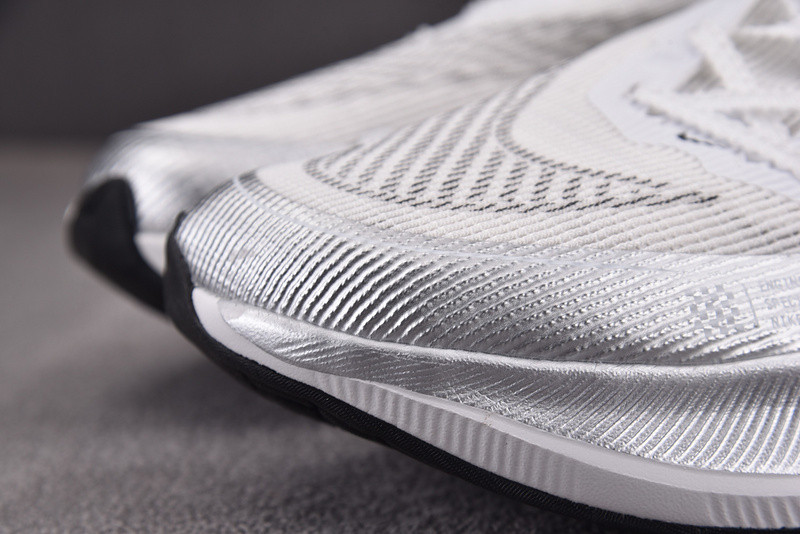 NK ZoomX Vaporfly Next% 2 CU4111-100