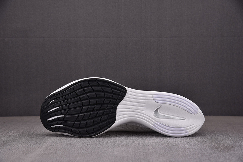 NK ZoomX Vaporfly Next% 2 CU4111-100