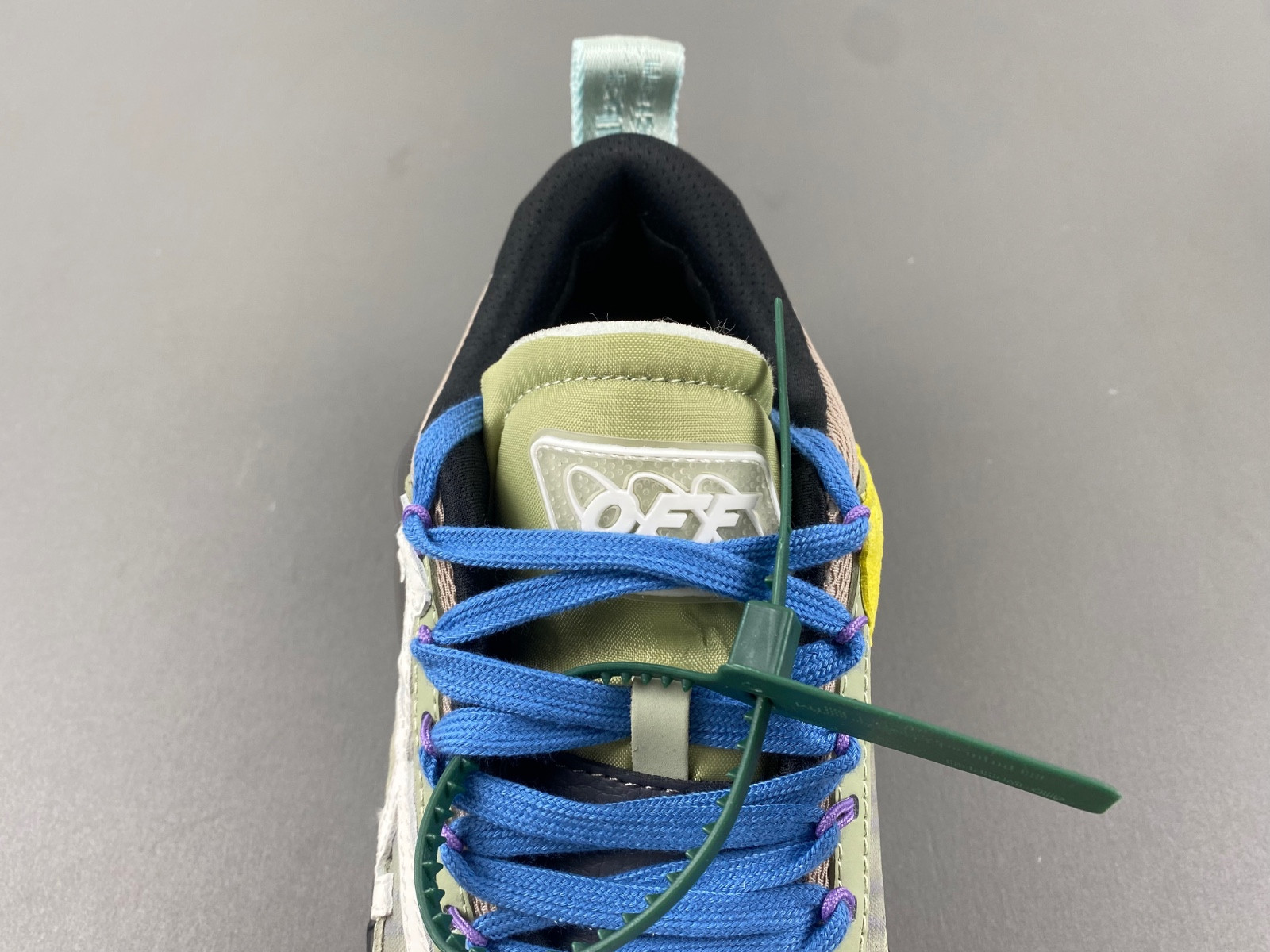 Off White ODSY-1000 Sneaker