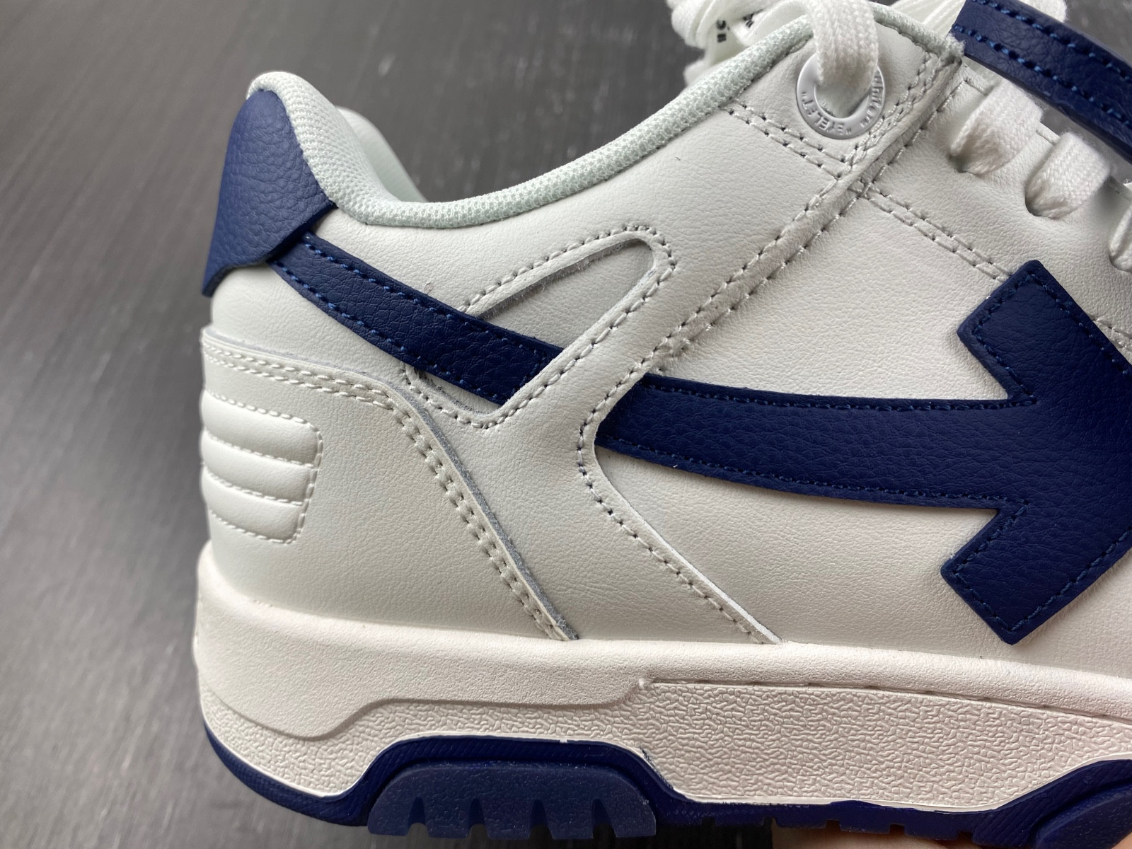 Off White GYM Sneaker