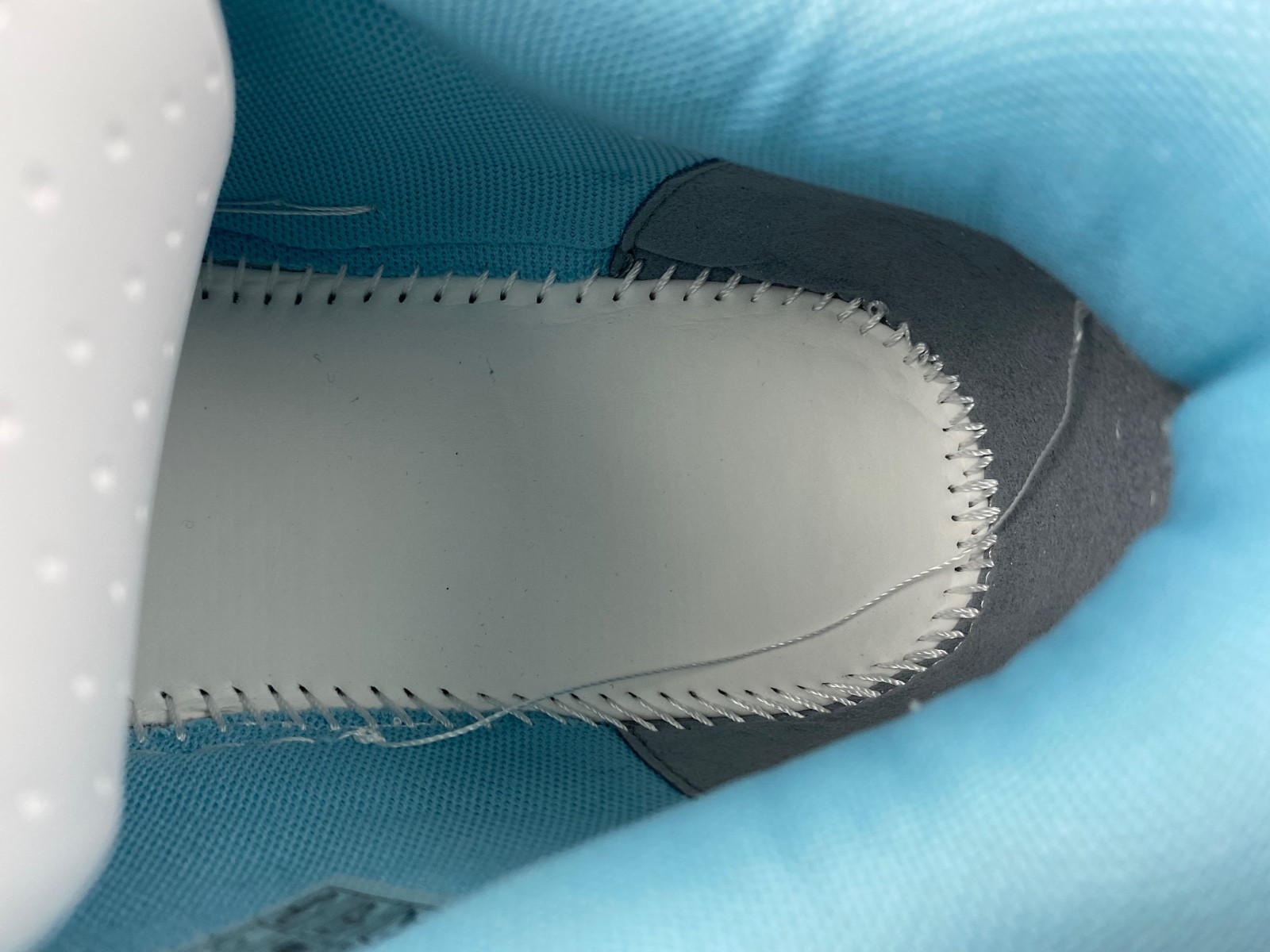 Off White GYM Sneaker