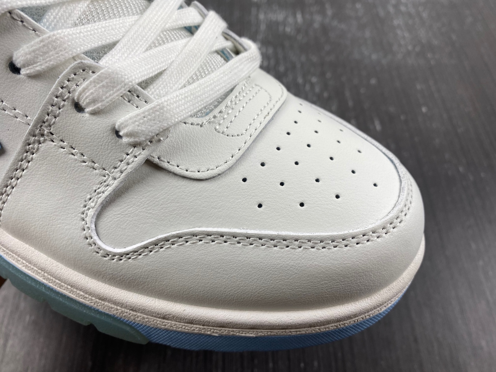 Off White GYM Sneaker