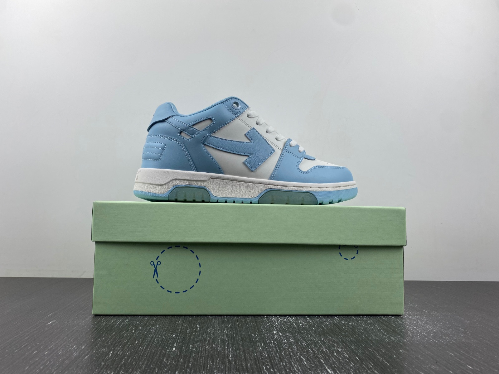 Off White GYM Sneaker