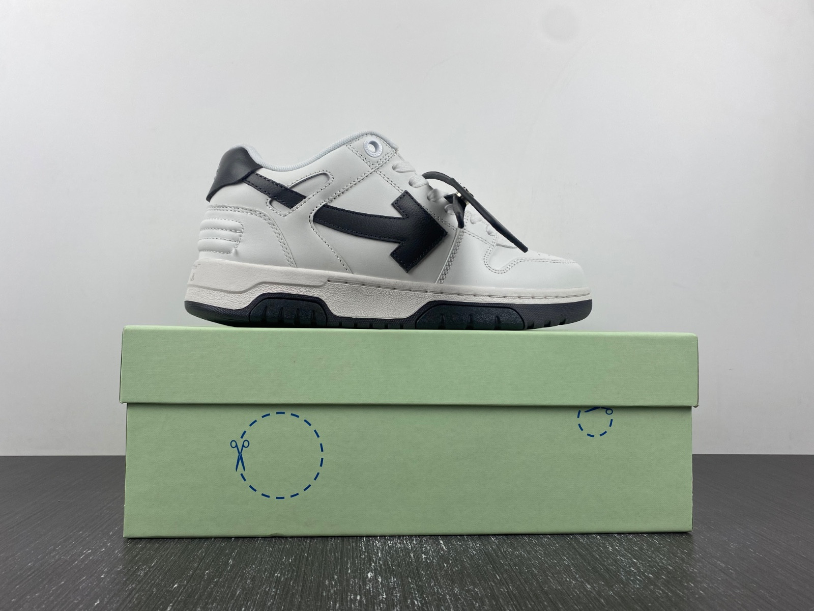 Off White GYM Sneaker