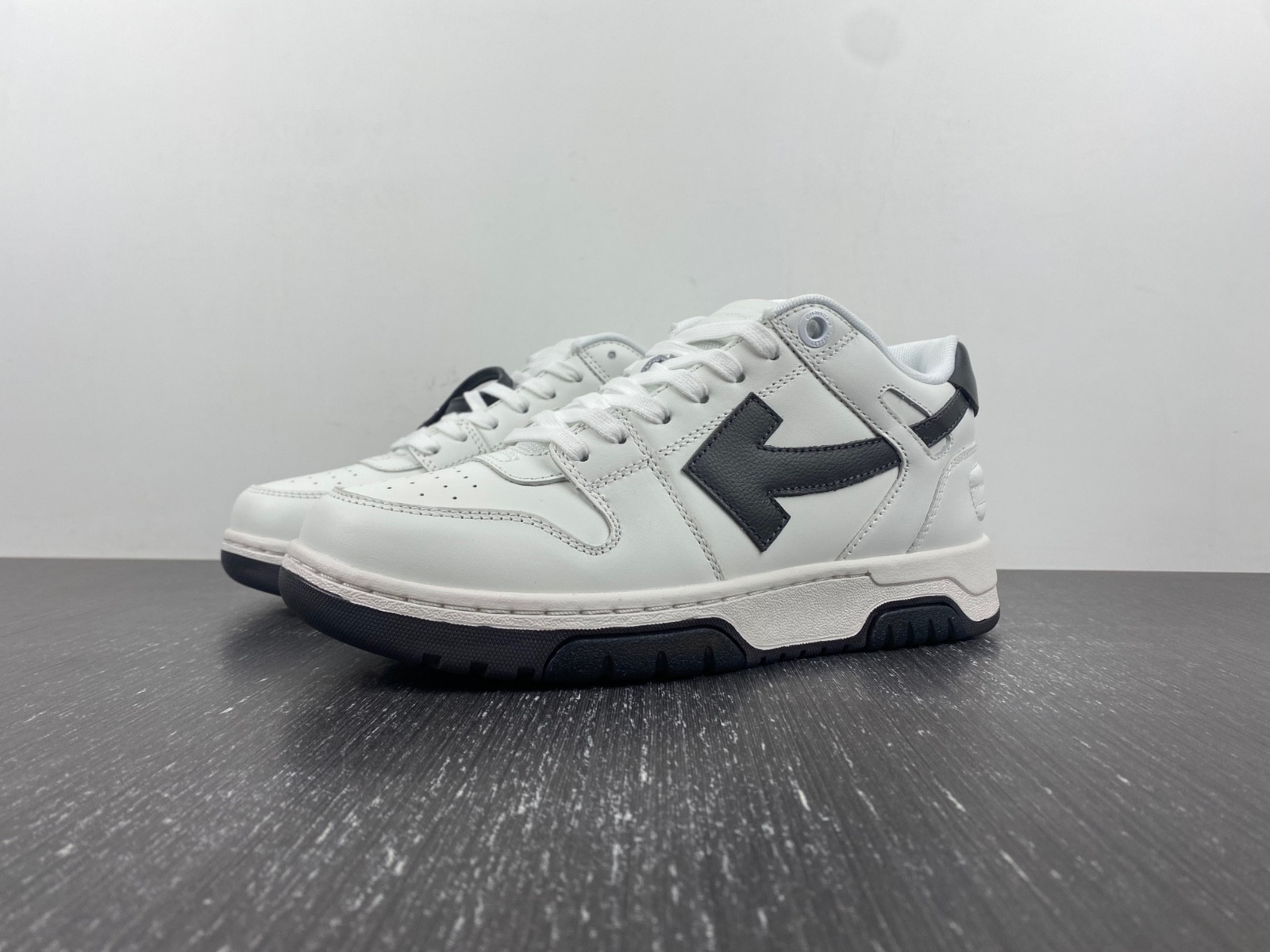 Off White GYM Sneaker