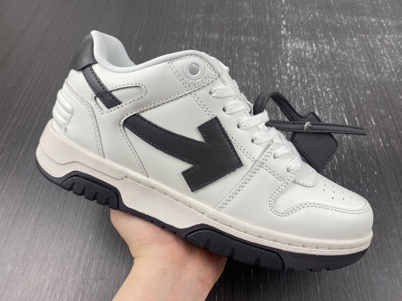 Off White GYM Sneaker