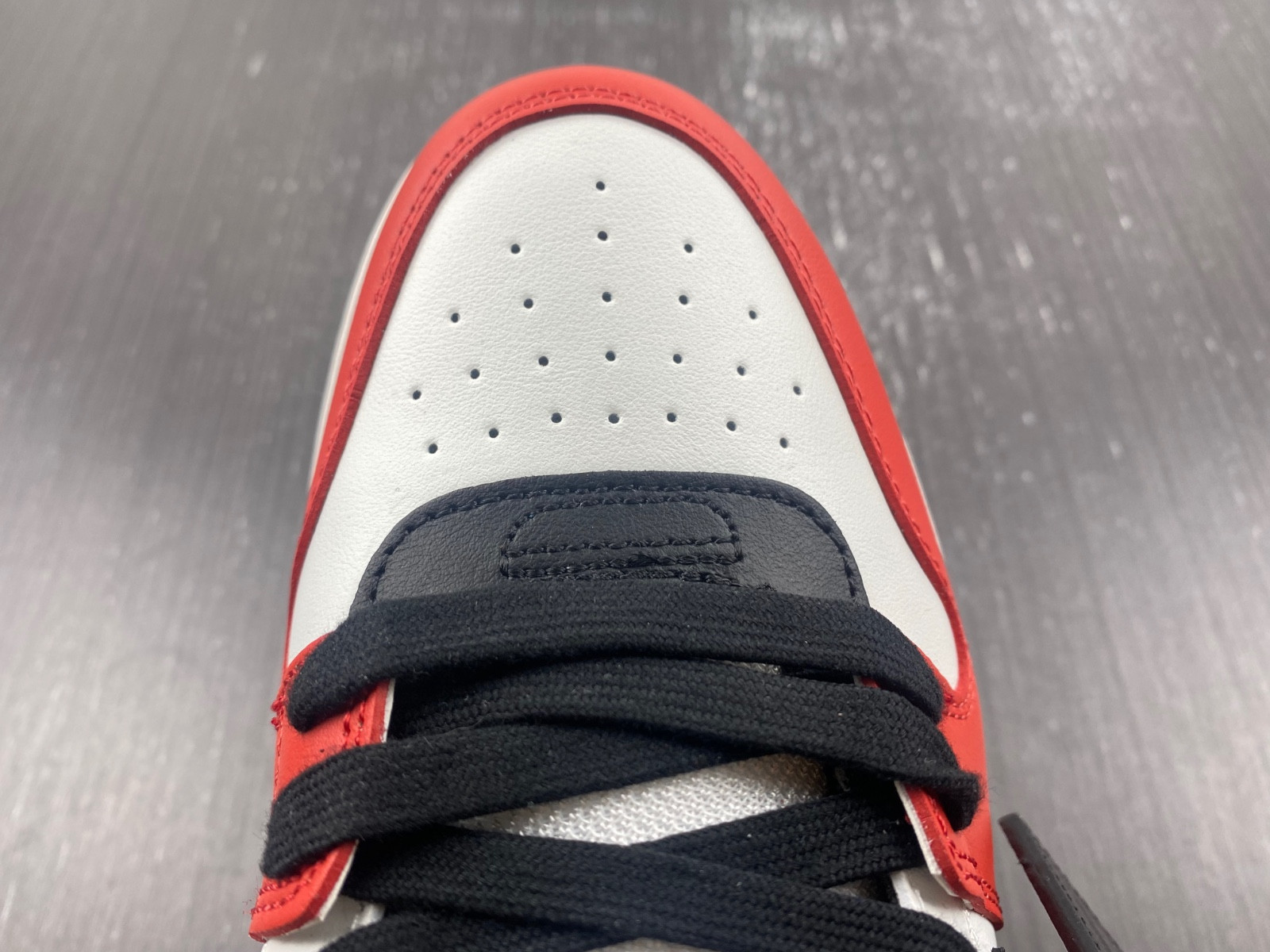 Off White GYM Sneaker