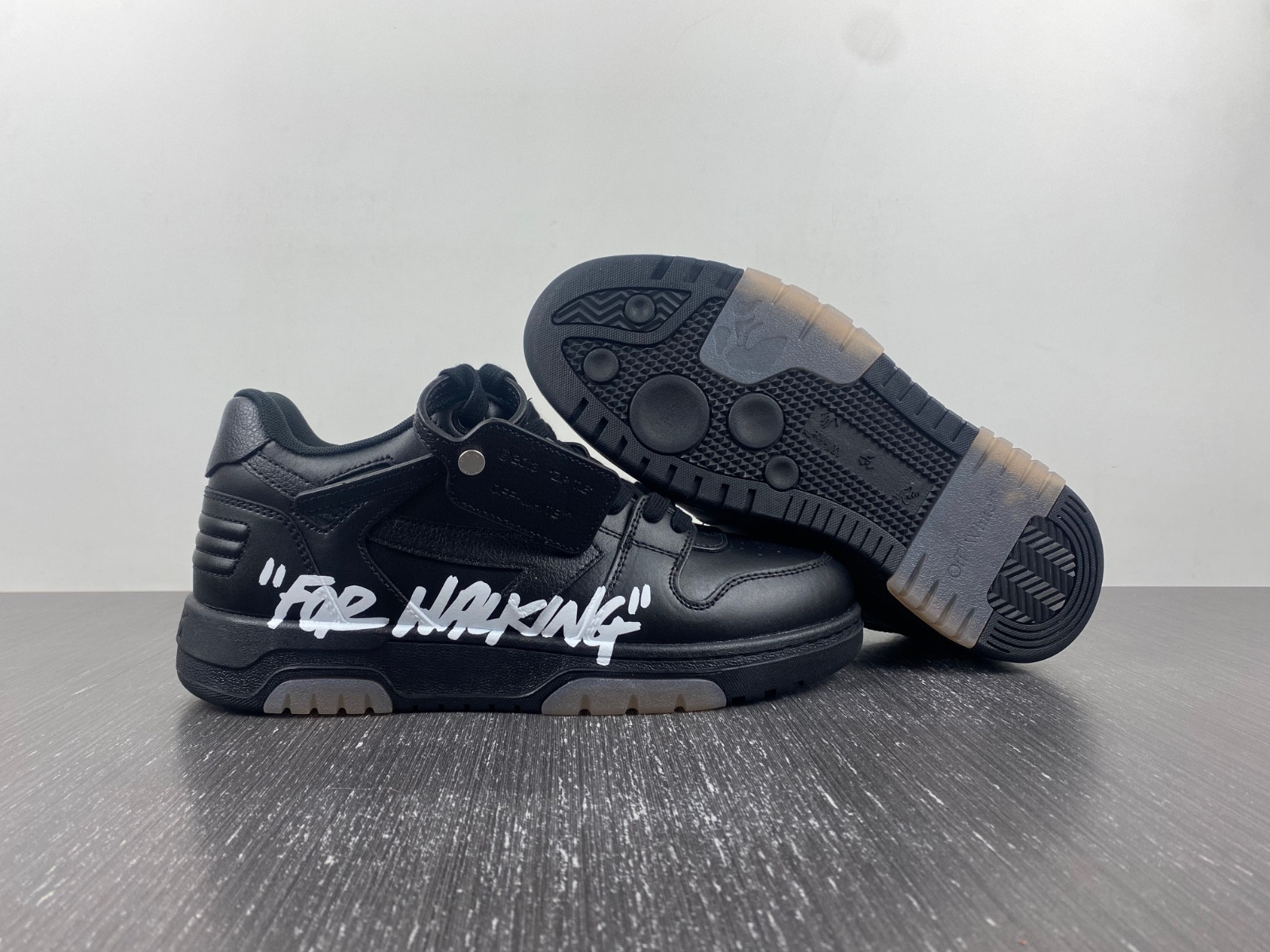 Off White GYM Sneaker