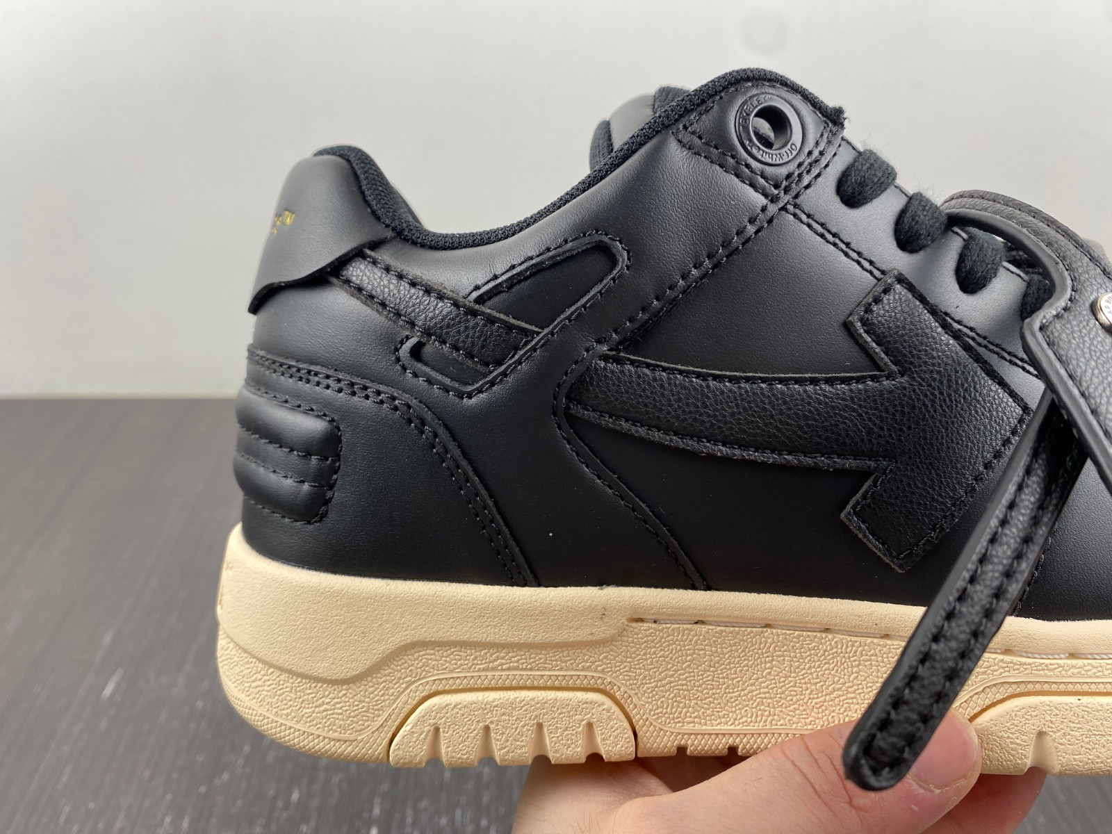 Off White GYM Sneaker