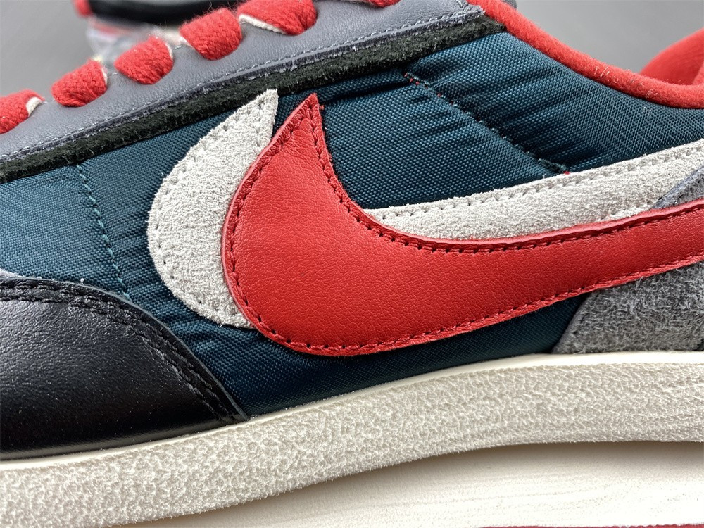 Undercover x Sacai x Nk LDWaffle 2.0 DJ4877-300