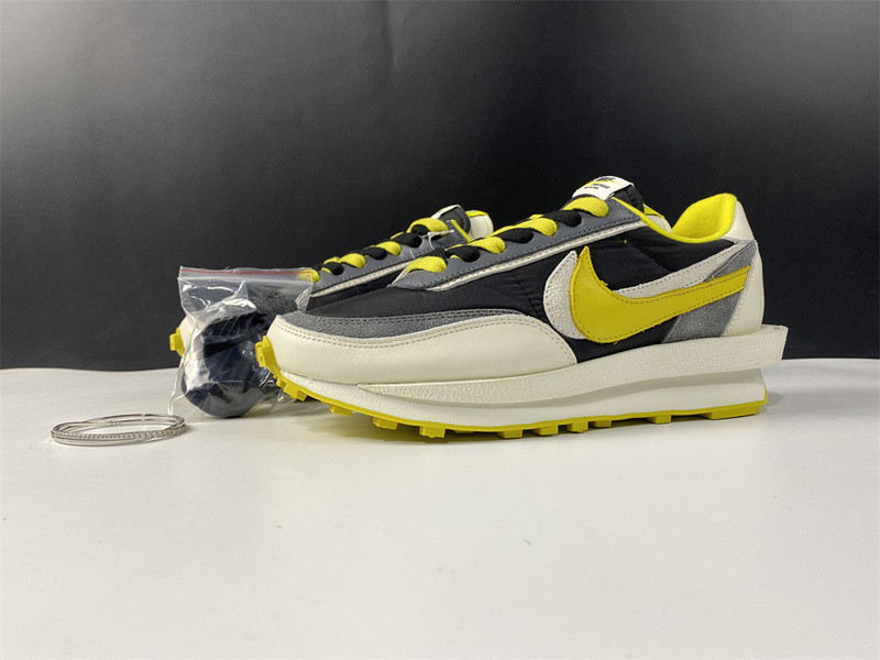 Undercover x Sacai x Nike LDWaffle DJ4877-001