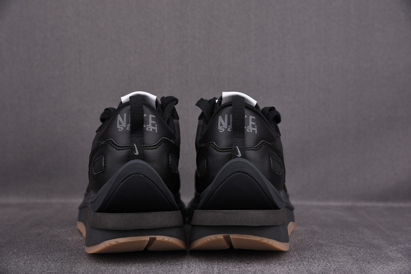 Sacai x Nike VaporWaffle DD1875-001