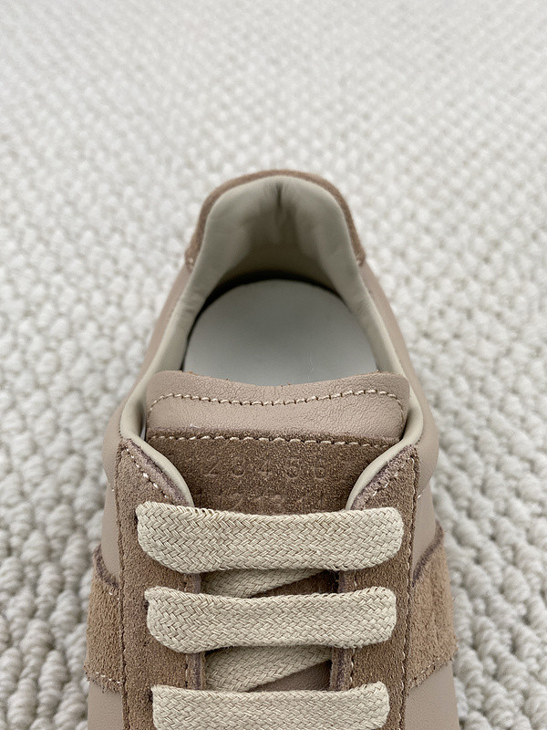 ma*s*n Ma*i*la sneakers