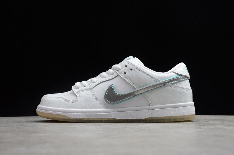 Diamond x Nike SB Dunk Low BV1310-100